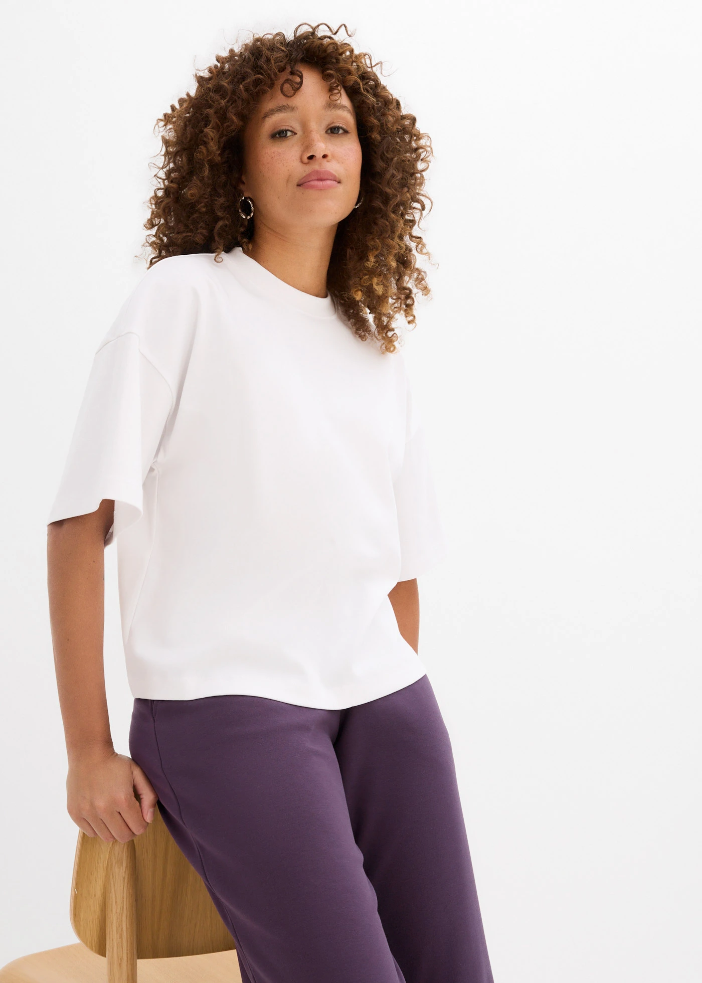 Oversized T-Shirt in White — gallery image